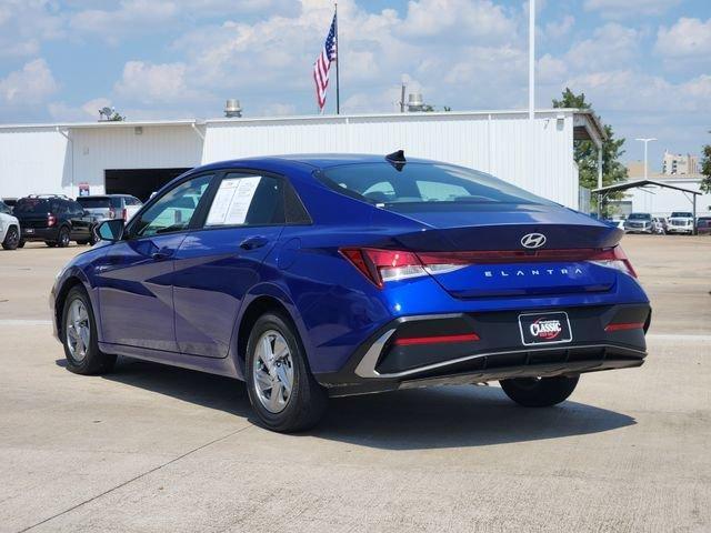 Hyundai Elantra 2025