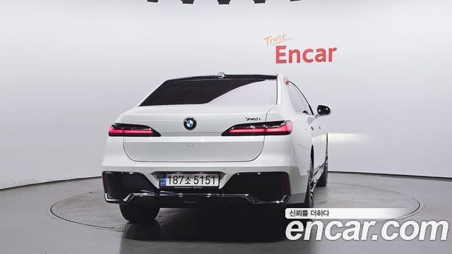 BMW 7 серии 2023
