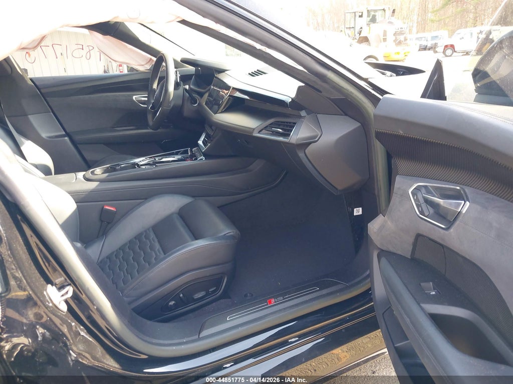 Audi RS e-tron GT 2023