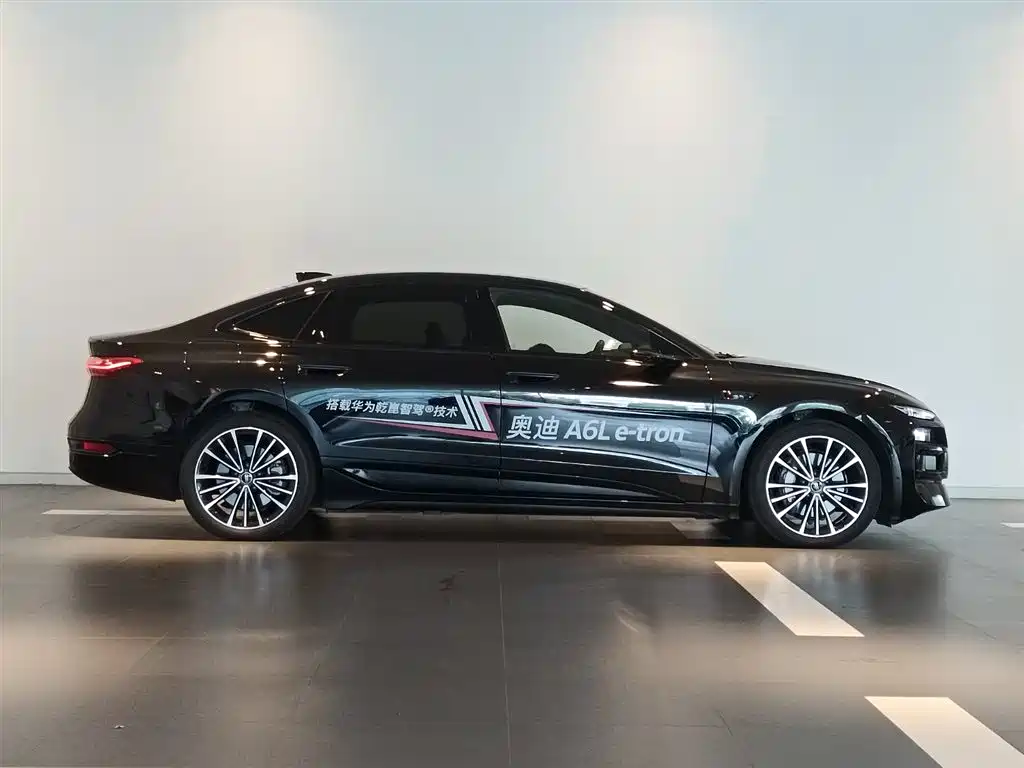 Audi e-tron 2026