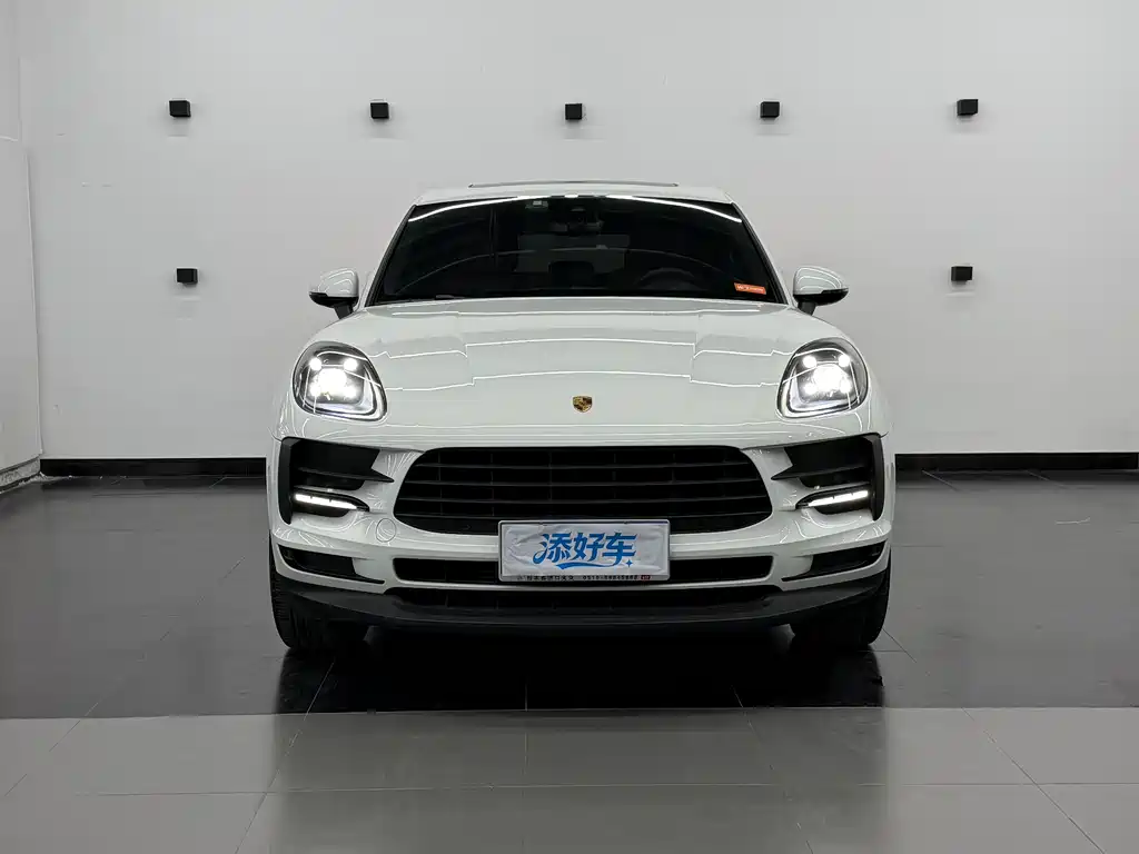 Porsche Macan 2021