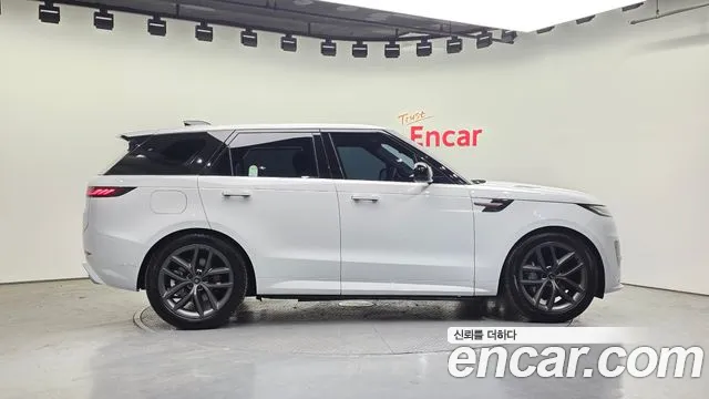 Land Rover Range Rover Sport 2025