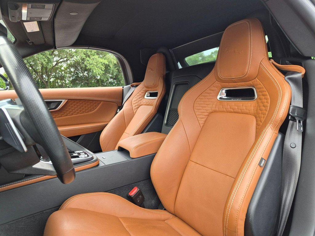 Jaguar F-Type 2021