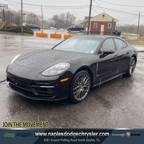 Porsche Panamera 2022