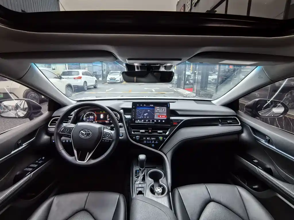 Toyota Camry 2024