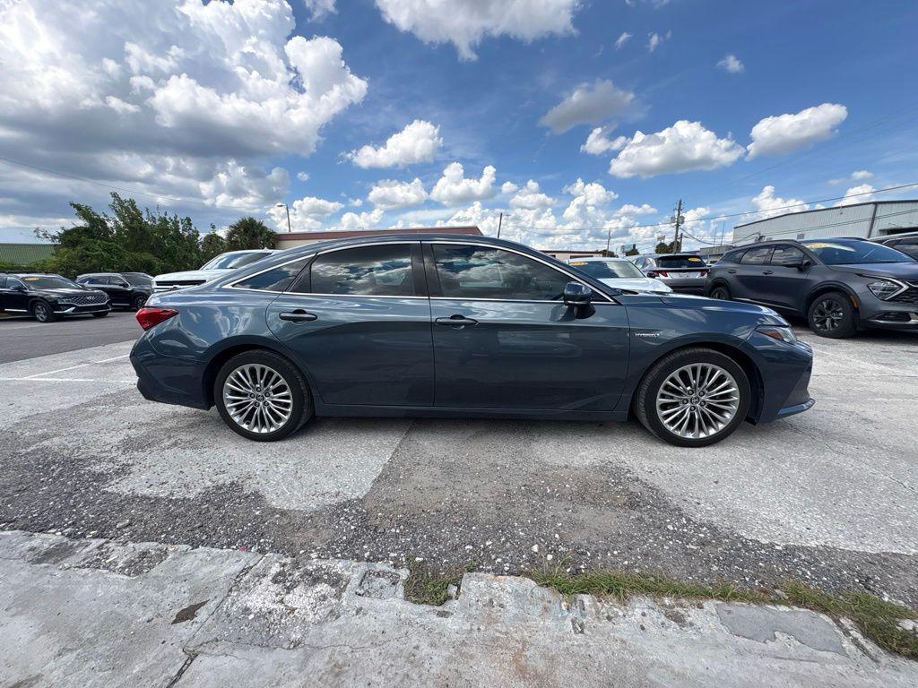 Toyota Avalon 2021