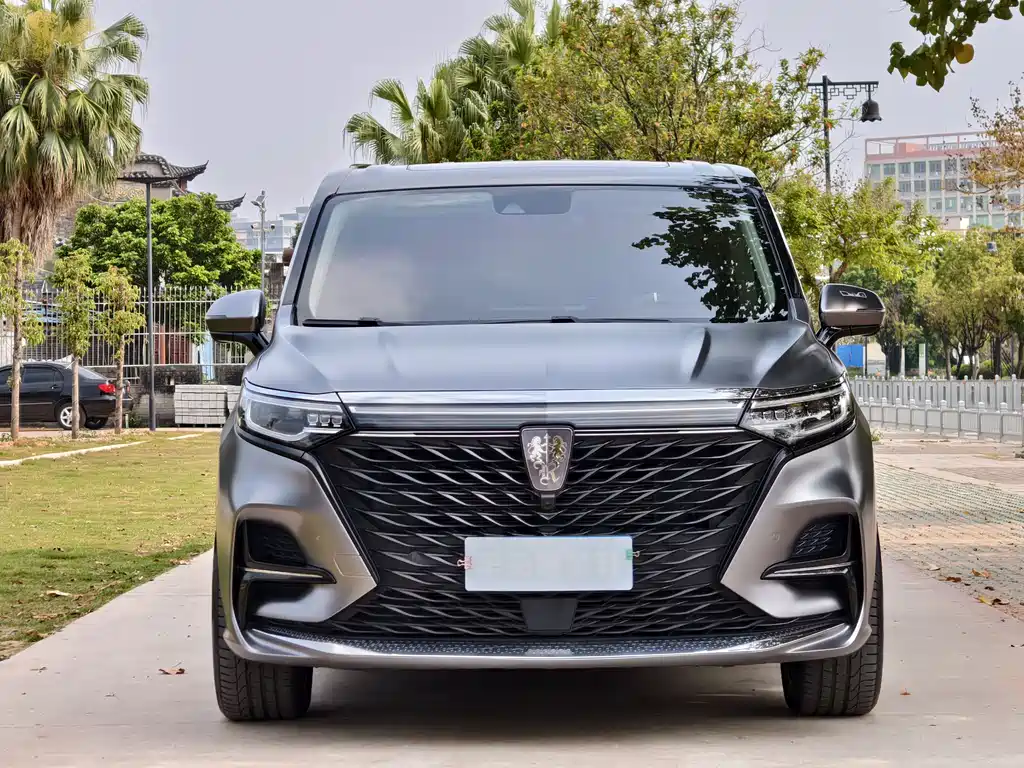 Roewe iMAX8 2021