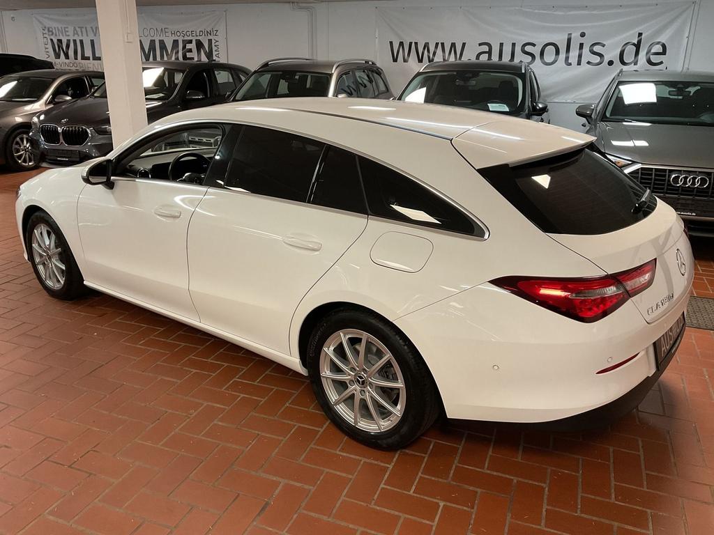 Mercedes-Benz CLA 180 SHOOTING BRAKE 2022