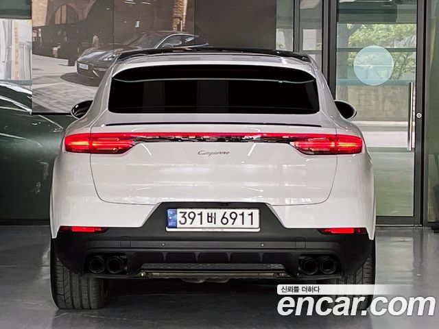 Porsche Cayenne 2021