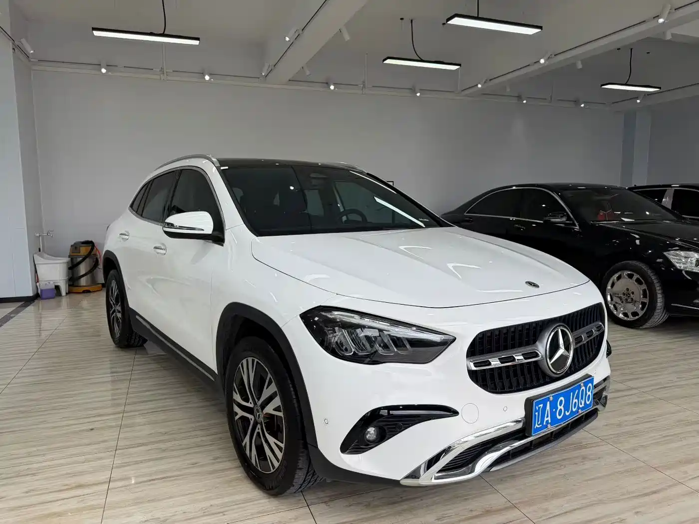 Mercedes-Benz GLA 2024