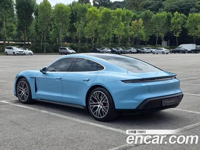 Porsche Taycan 2020