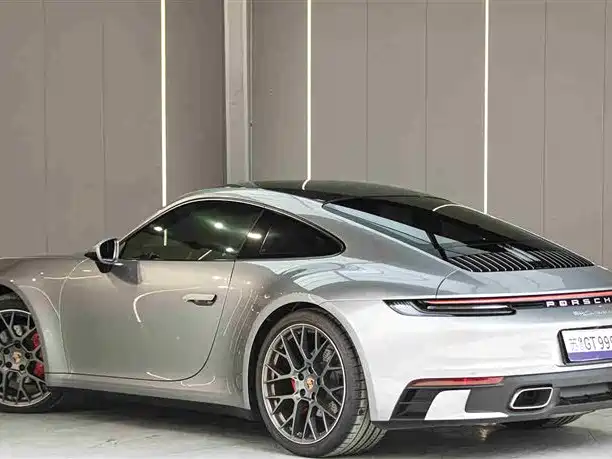 Porsche 911 2022