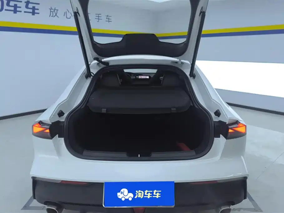 Changan UNI-V 2024