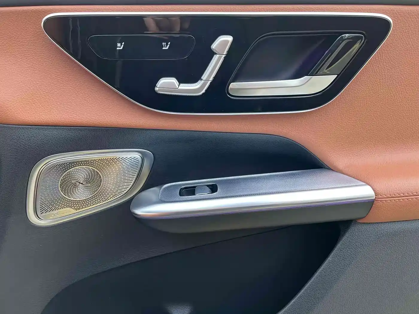 Mercedes-Benz GLC 2023