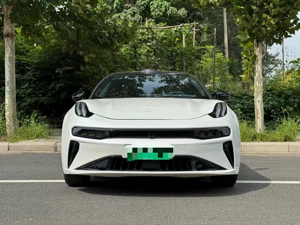 Zeekr 001 2024