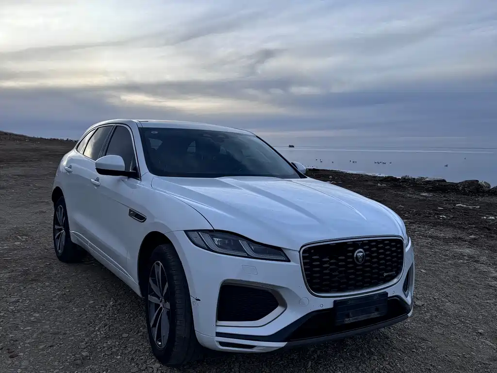 Jaguar F-Pace 2022