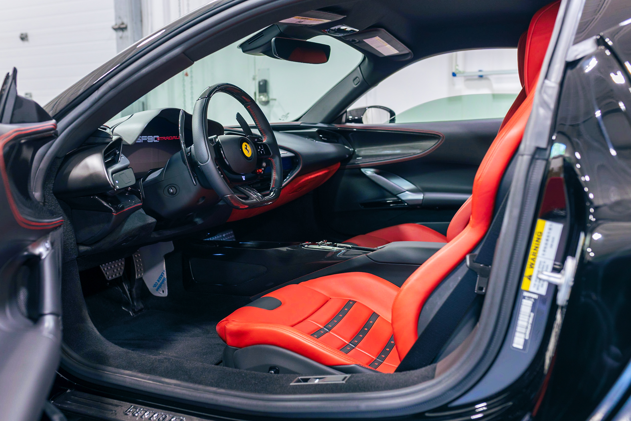 Ferrari SF90 2023