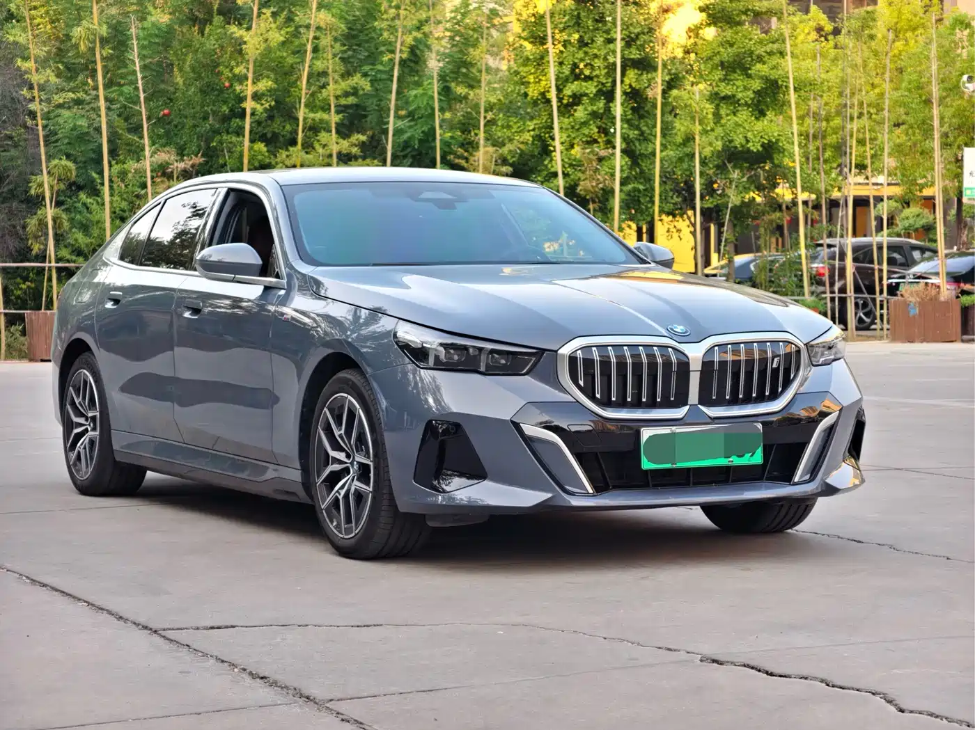BMW i5 2024