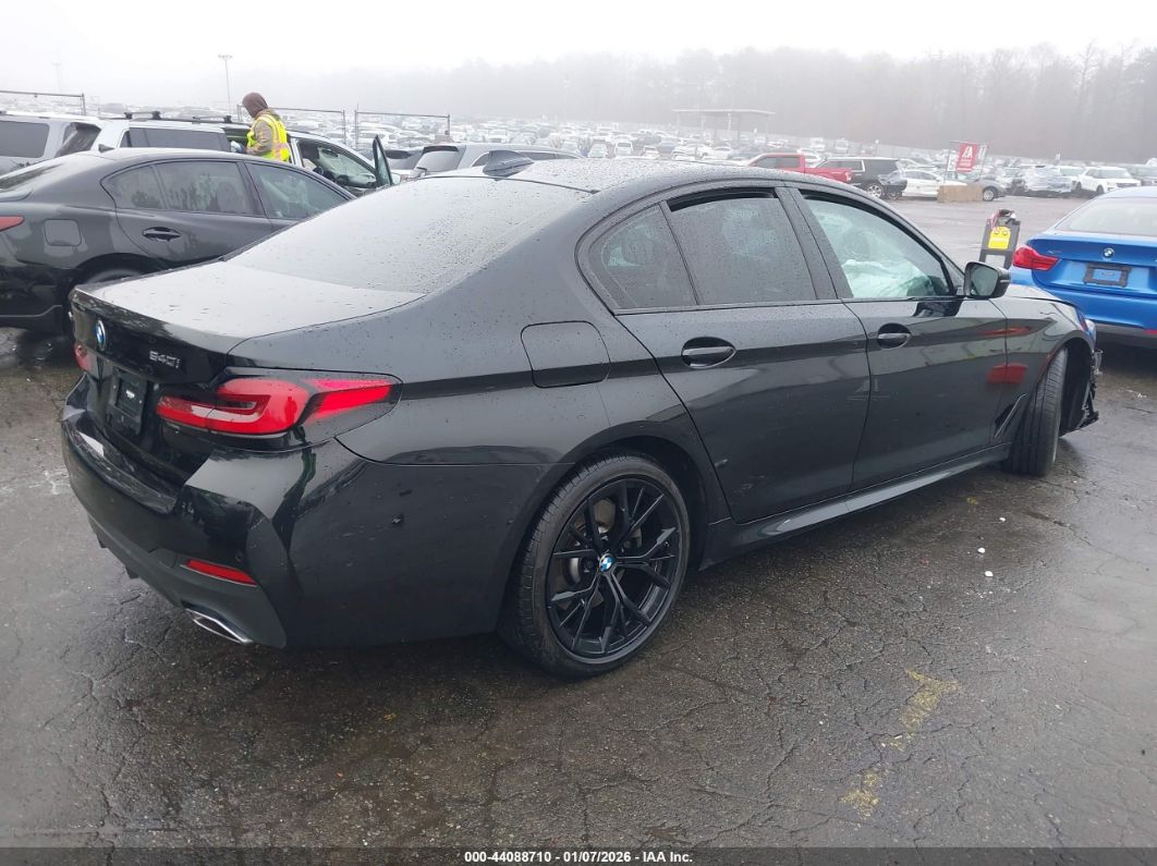 BMW 540 2022