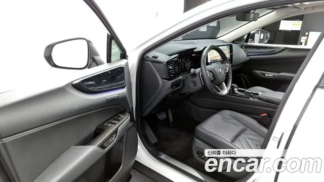 Lexus NX 2024