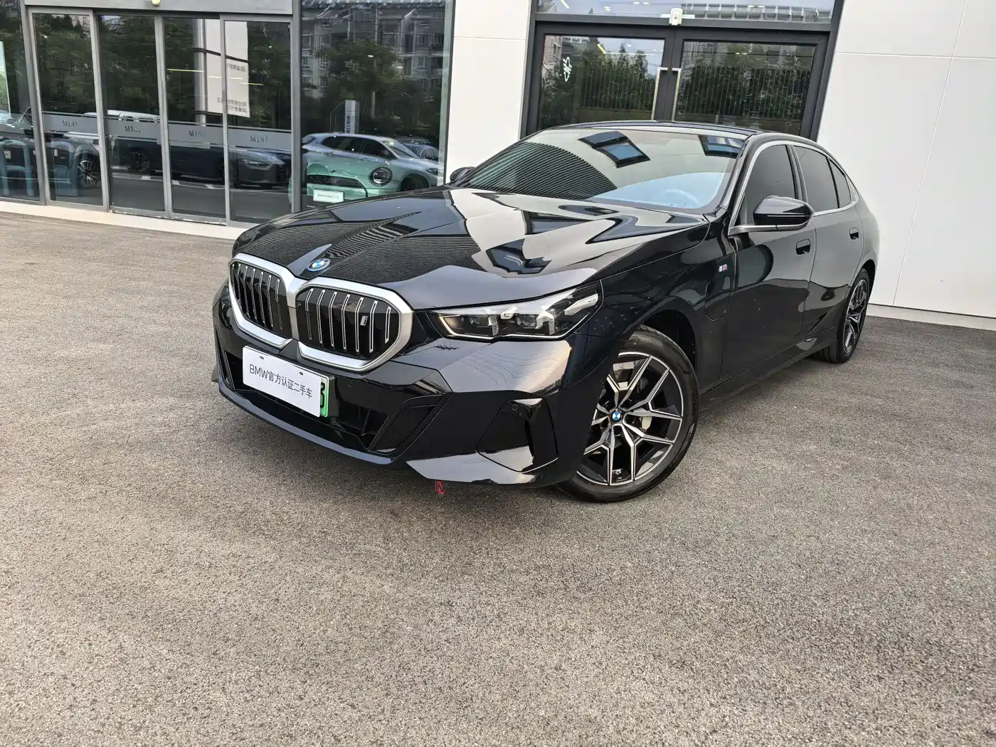 BMW i5 2025