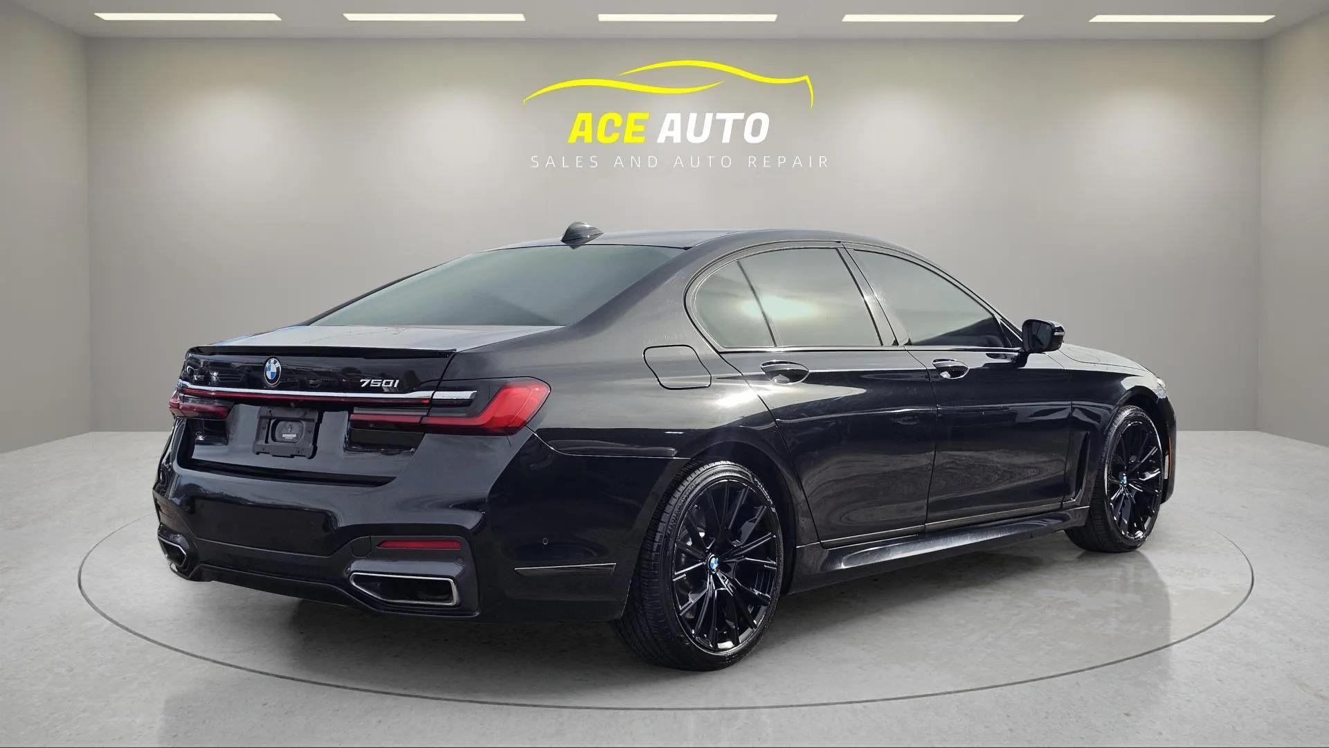 BMW 7 серии 2020