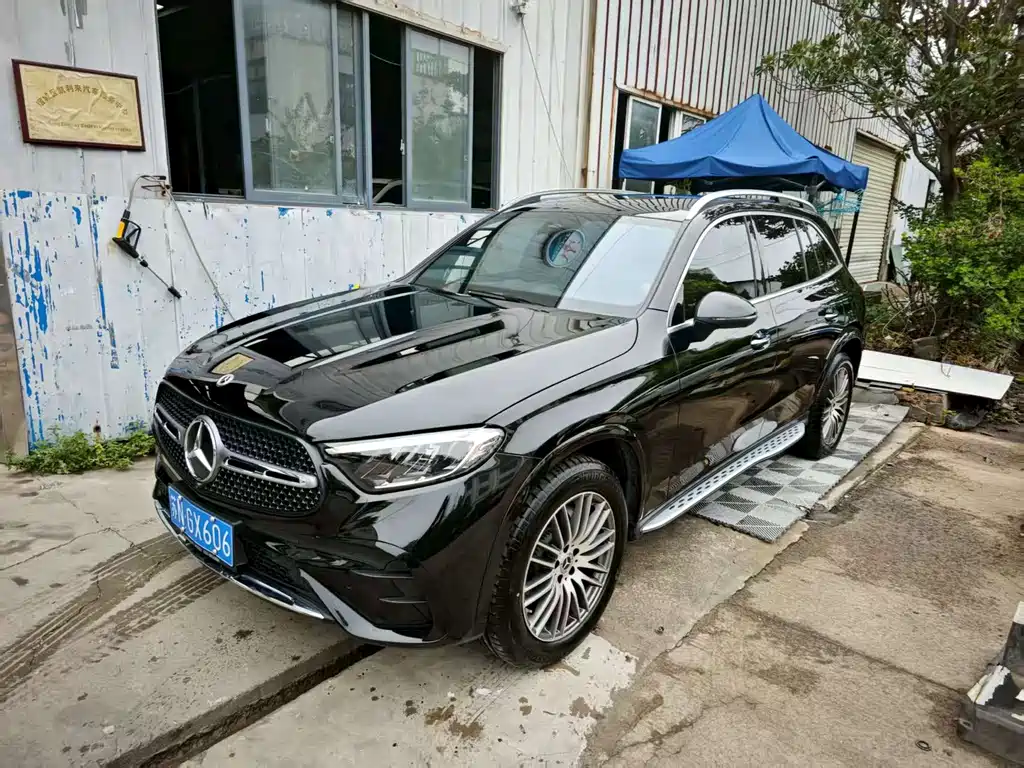 Mercedes-Benz GLC 2025