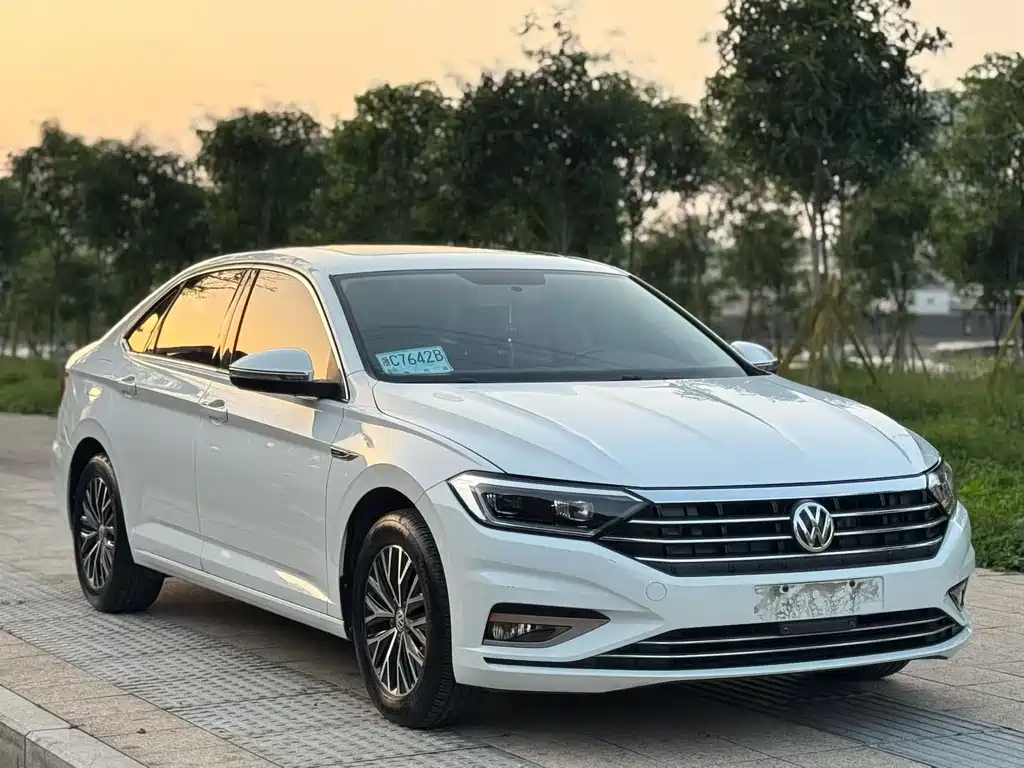 Volkswagen Jetta 2021