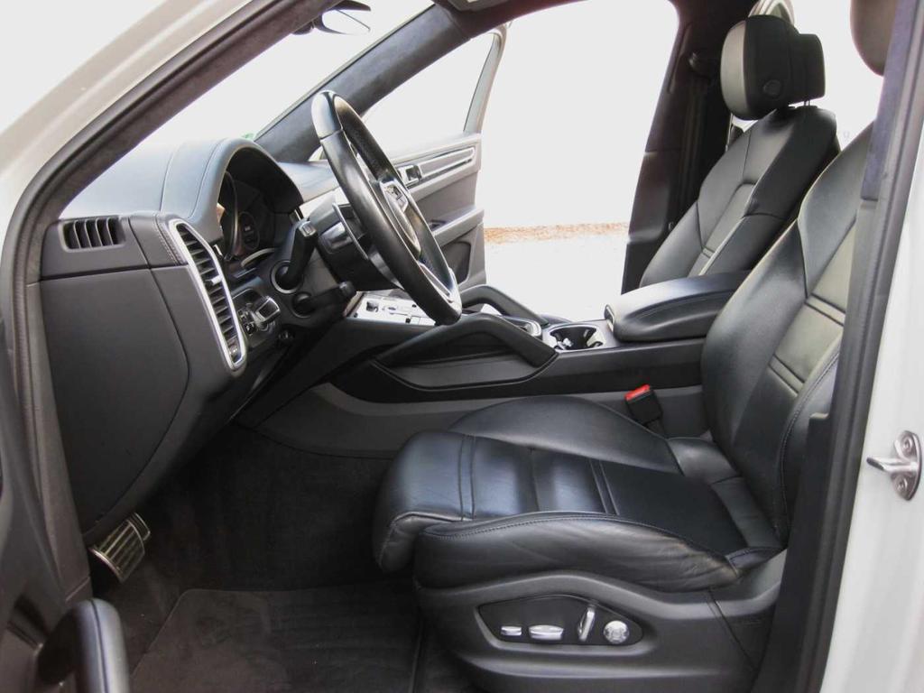 Porsche Cayenne 2020