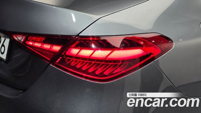 Mercedes-Benz C-Класс 2025