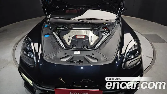 Porsche Panamera 2022