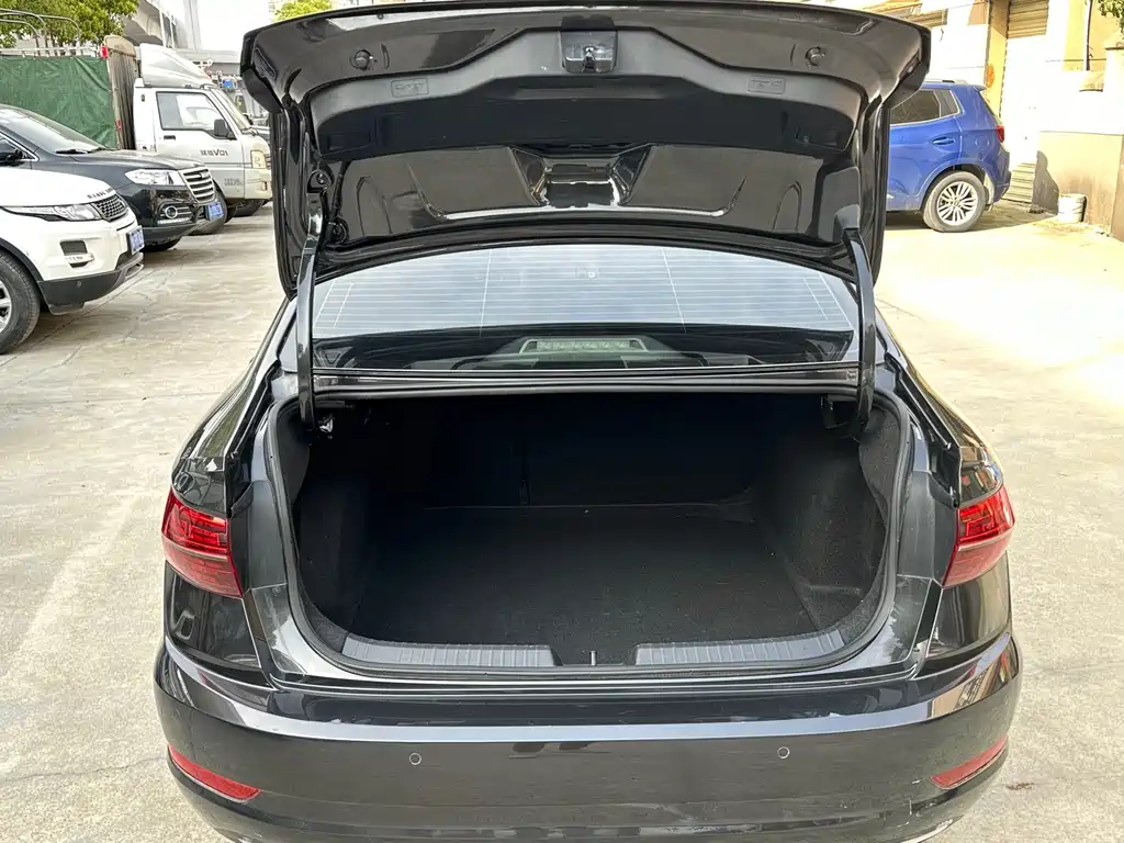 Volkswagen Jetta 2020