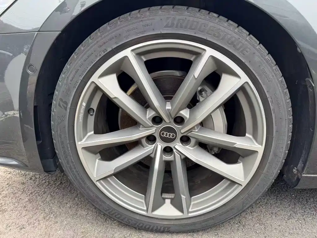 Audi A7 2024