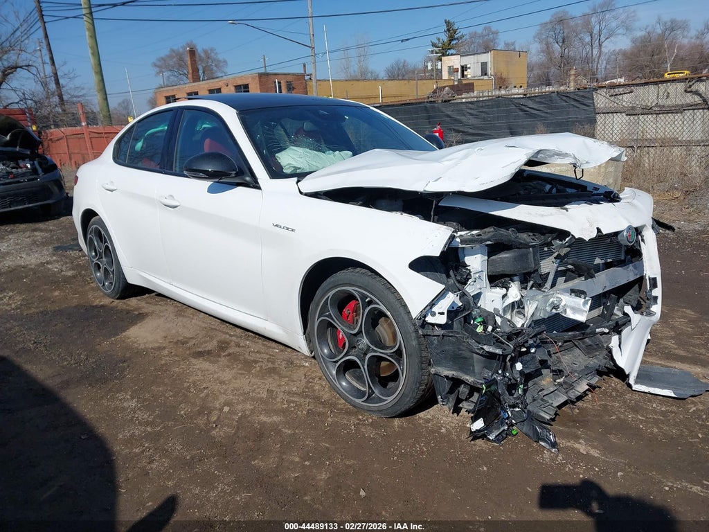 Alfa Romeo Giulia 2023