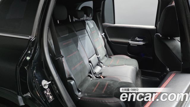 Mercedes-Benz GLB 2021