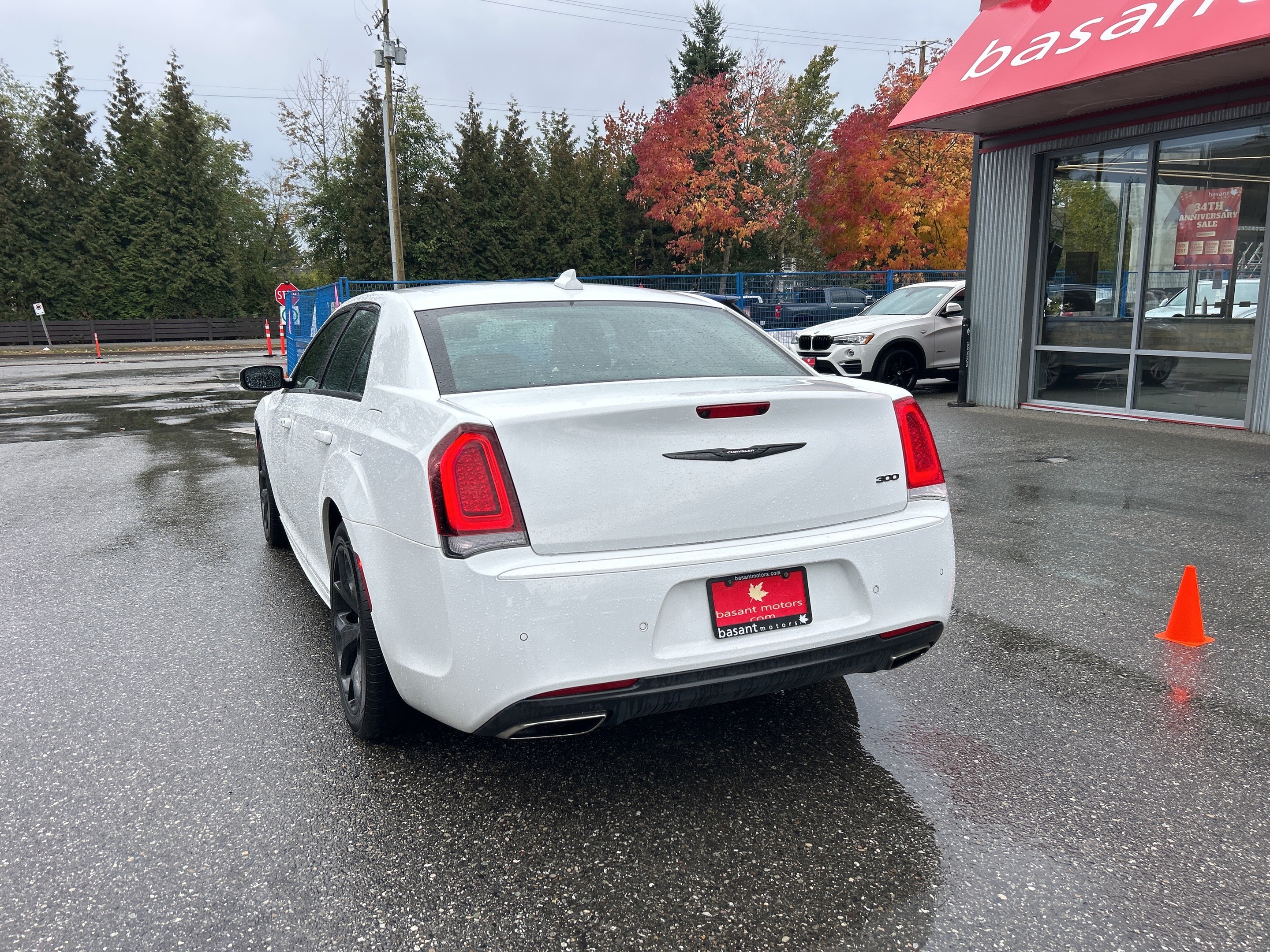 Chrysler 300 2022