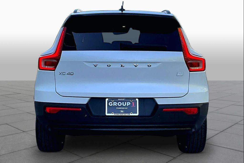 Volvo XC40 2023
