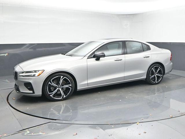 Volvo S60 2024