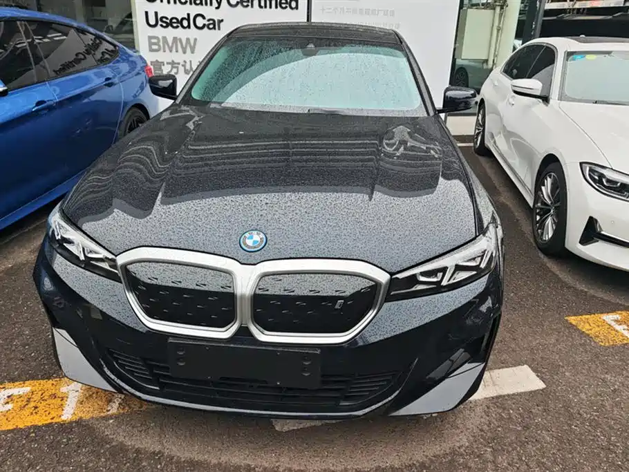 BMW i3 2024