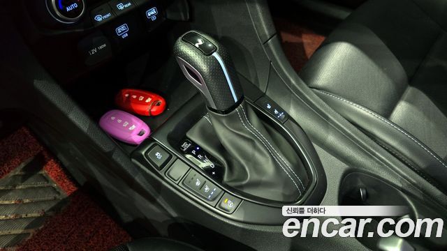 Hyundai Veloster 2020