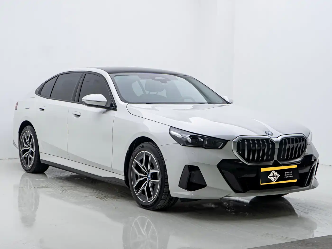 BMW i5 2025
