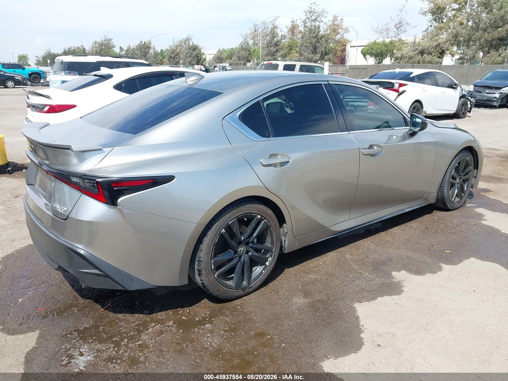 Lexus IS 300 2021