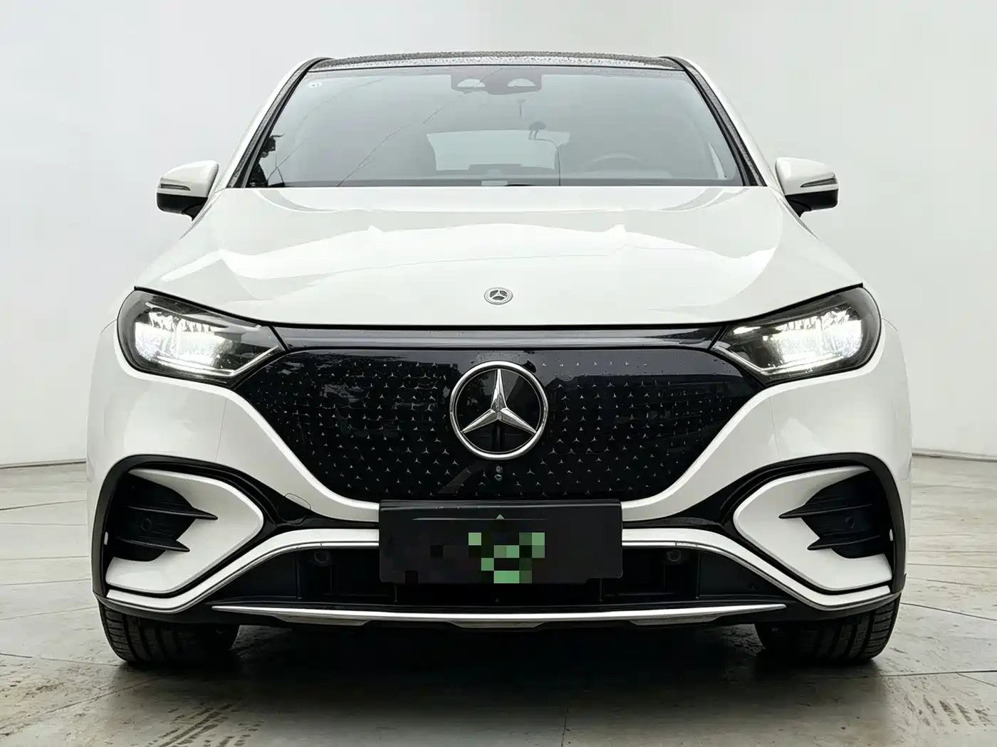 Mercedes-Benz EQE SUV 2023