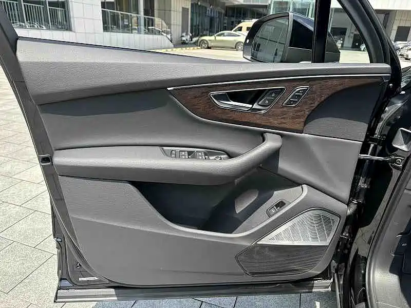 Audi Q7 2021