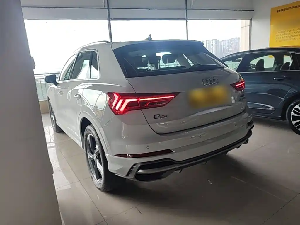 Audi Q3 2023