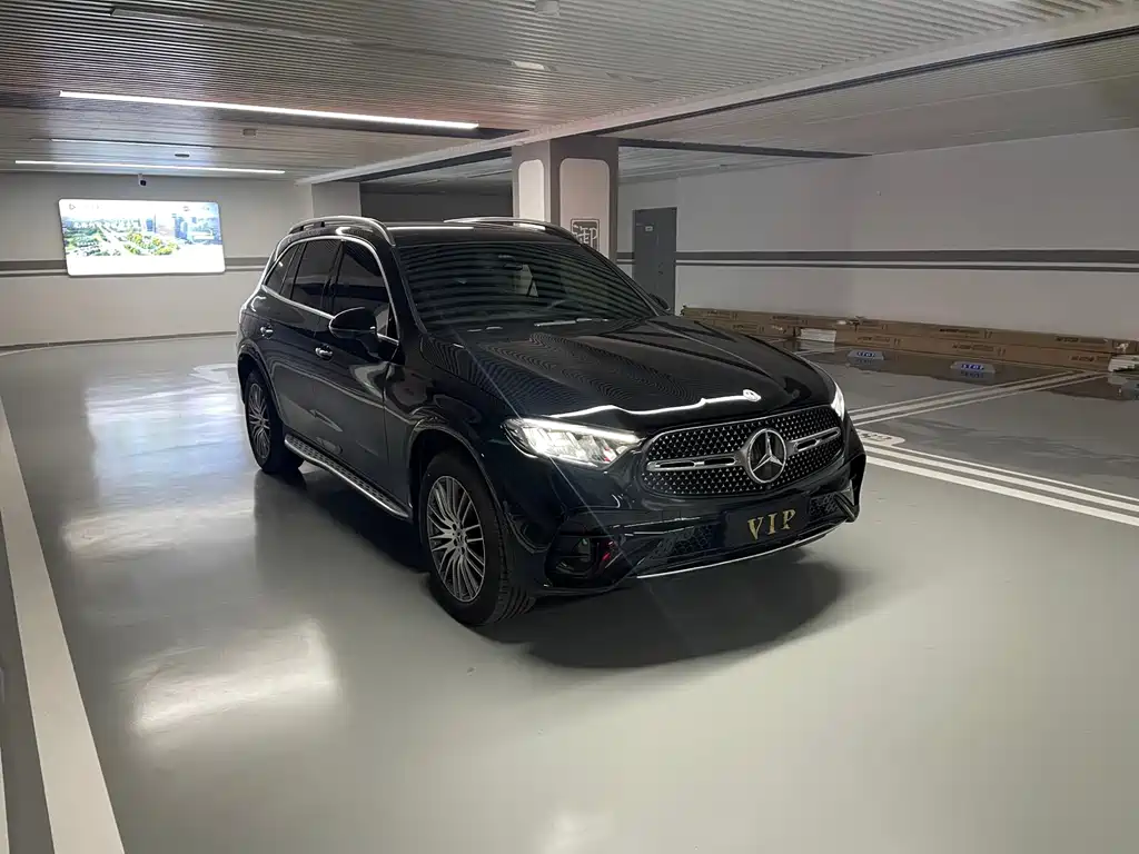 Mercedes-Benz GLC 2025