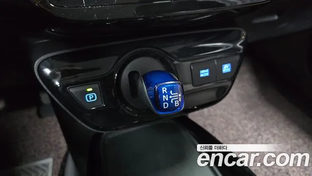 Toyota Prius 2021