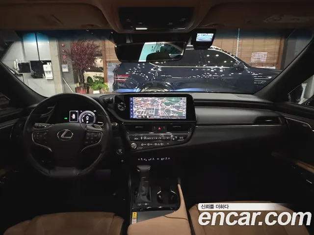 Lexus ES 2024