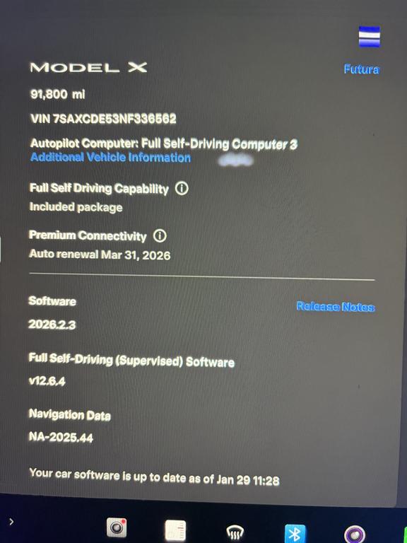 Tesla Model X 2022