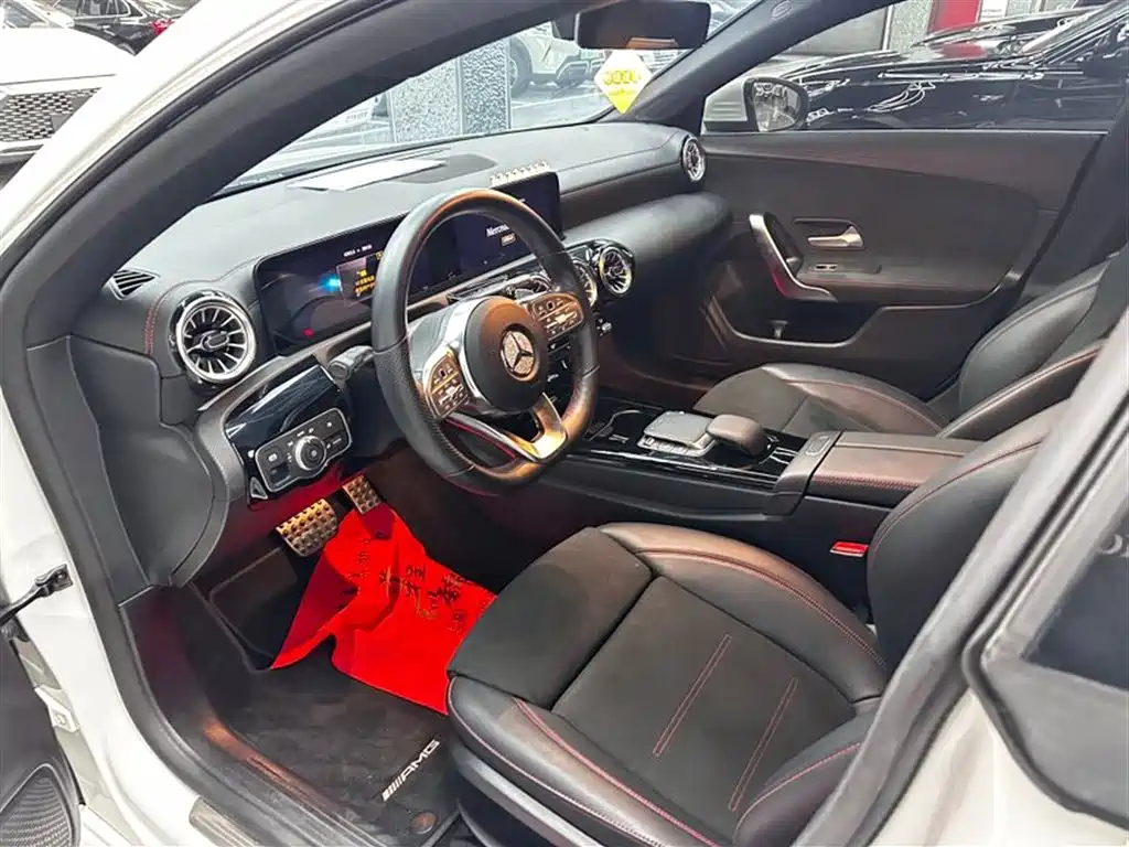 Mercedes-Benz CLA 2022